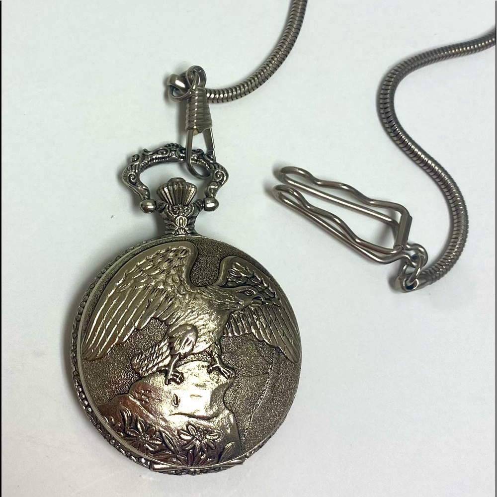 VINTAGE COLLEZIO Pocket Watch w/chain